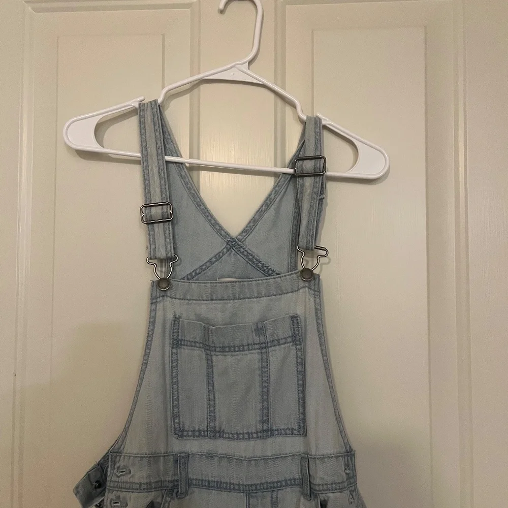 Universal Thread Overalls - Picture 4 of 4